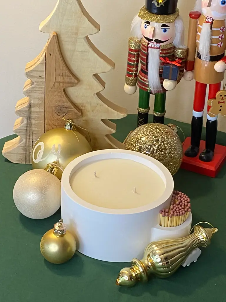 Bougie et ses allumettes